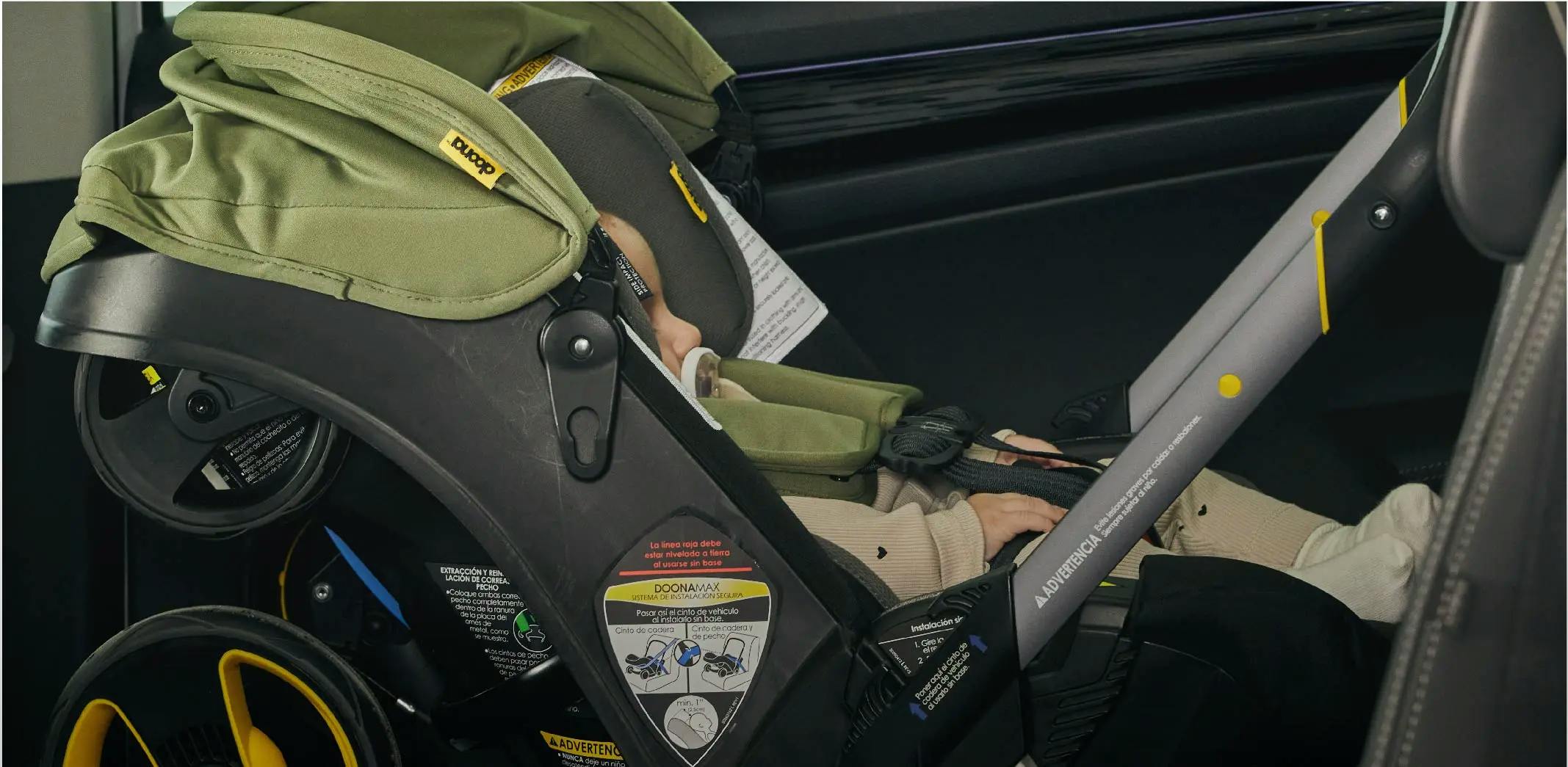La position la plus sûre pour le siège auto de votre bébé 